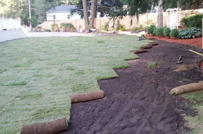 Reliable lawn mowing service experts serving Easton, MA - Zepeda Construction