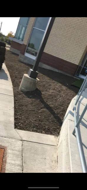 Custom landscape design experts serving Des Plaines, IL - Zerafin Landscaping