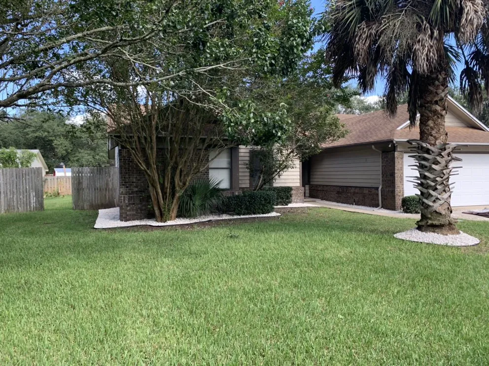 Local lawn mowing service experts serving Fernandina Beach, FL - ZeroEM Lawn Care