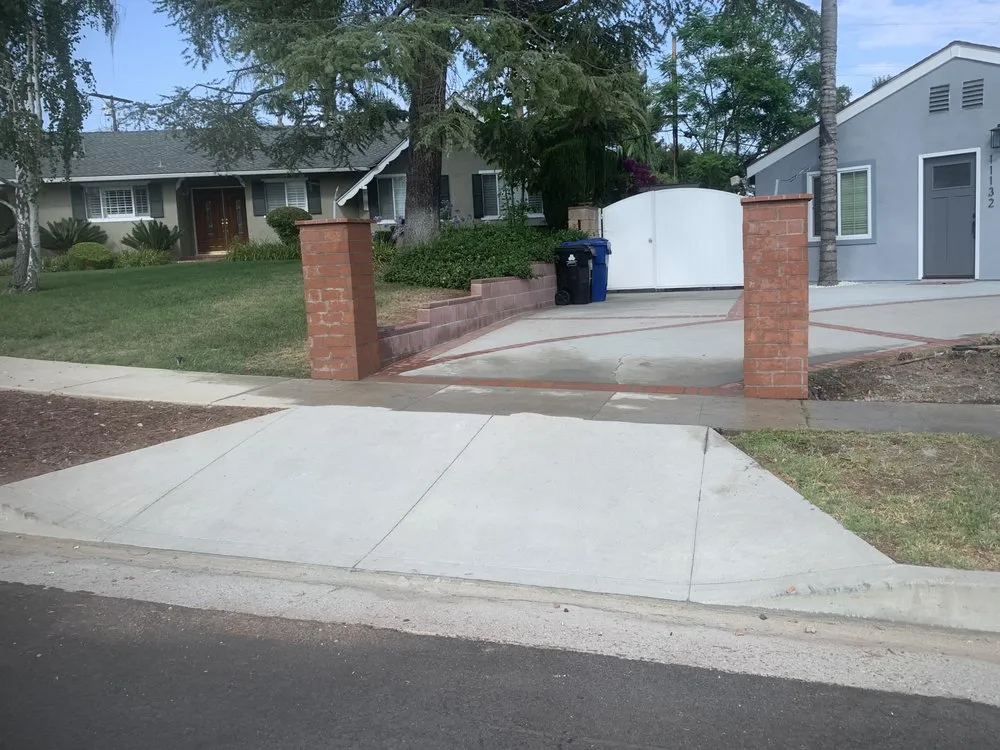 Professional garden landscaping in San Fernando Valley, CA by Zeros Landscape & Hardscape