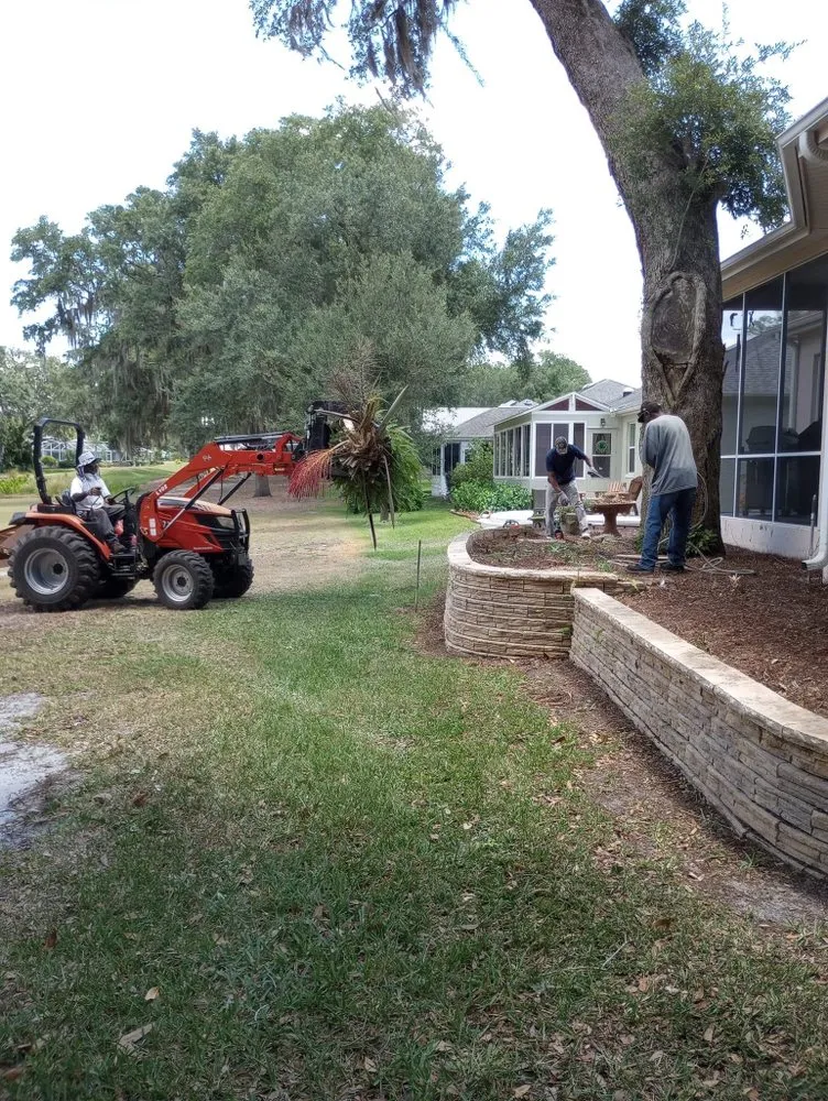 Custom yard cleanup service in Ocala, FL by Zero’s Lawn & Landscaping