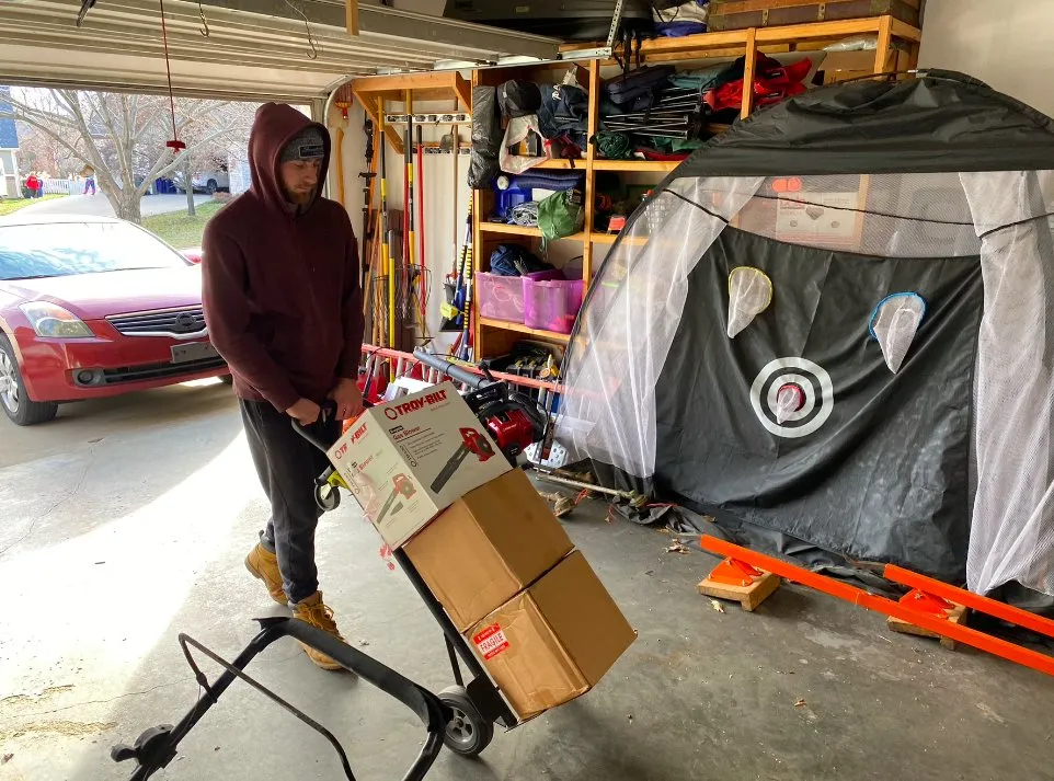 Top-rated yard maintenance in Lawrence, KS by Zerr Management