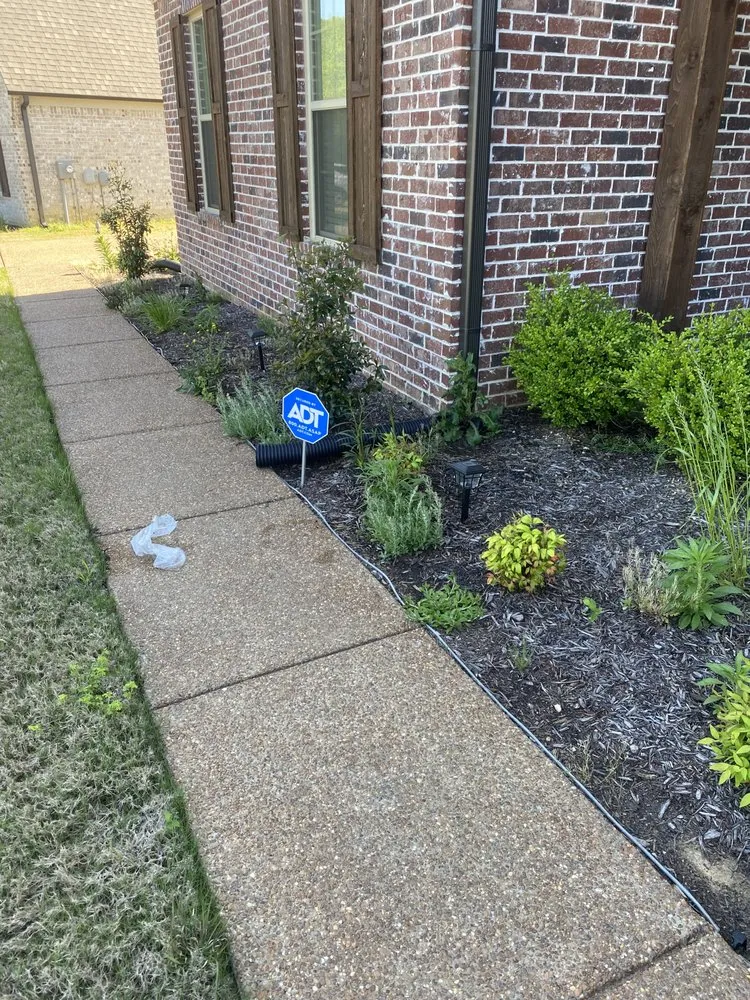 Custom landscaping services with custom design in Southaven, MS by Zib Zib Lawn Care
