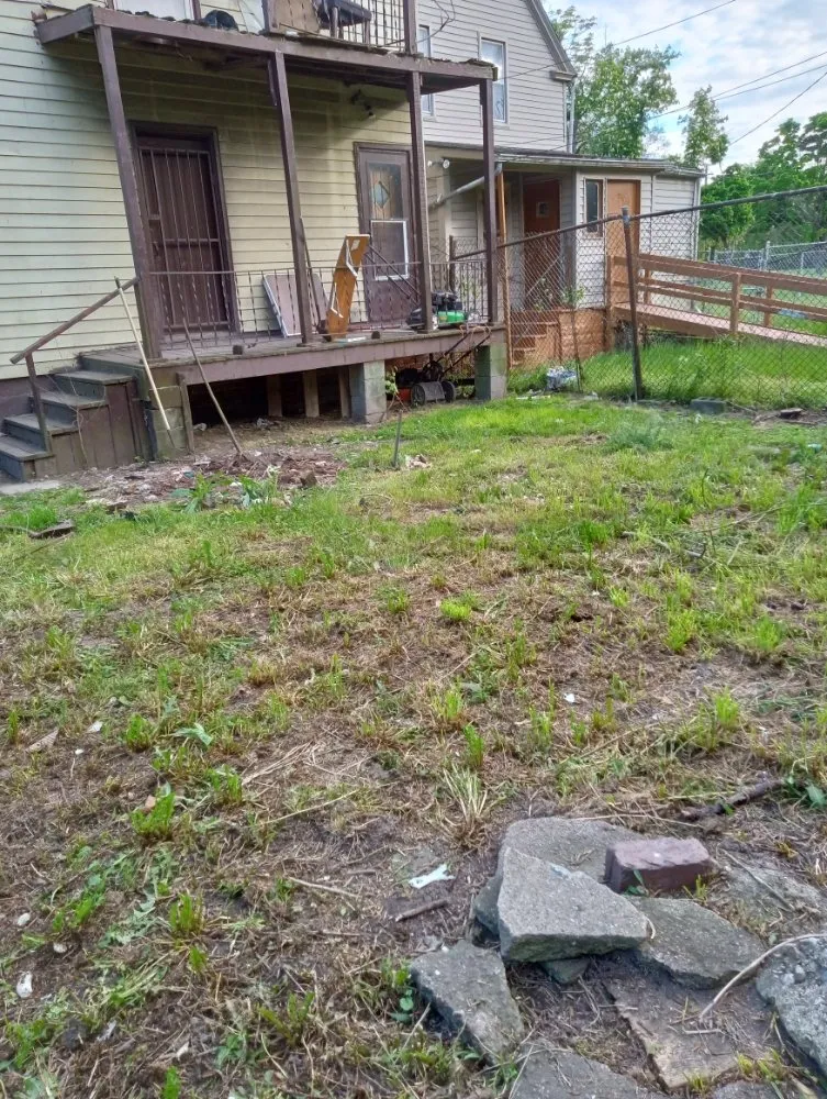 Trusted yard maintenance experts serving Detroit, MI - Zigzag Cuts Landscaping