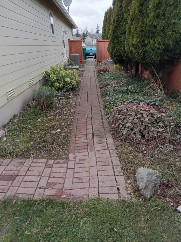 Custom residential landscaping in Bellingham, WA by Zimmerman Gutter