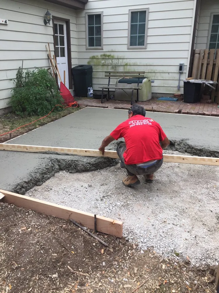 Expert lawn mowing service in Milwaukee, WI - Zimmers Landscaping