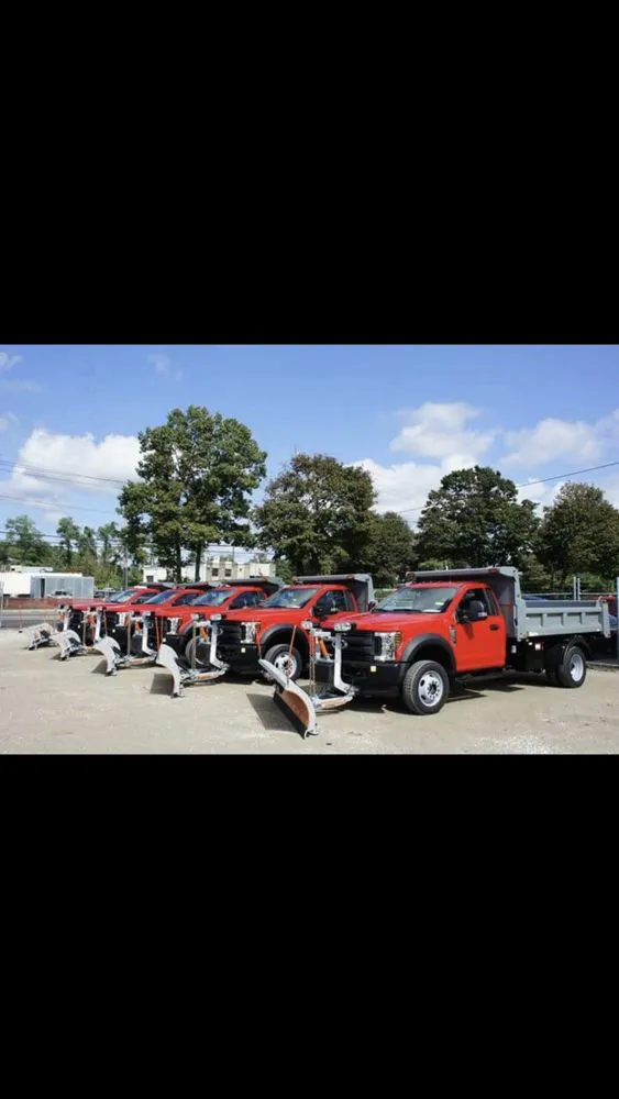 Affordable yard maintenance experts serving Milwaukee, WI - Zimmers Landscaping