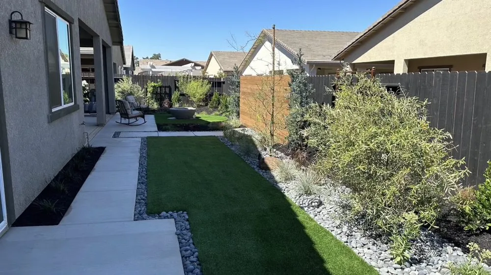 Expert lawn mowing service in Loomis, CA - Zinfandel Landscaping And Maintenance