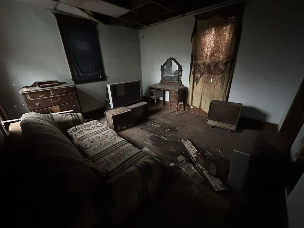 Custom lawn mowing service with custom design in Beverly, OH by Zinth Junk Removal