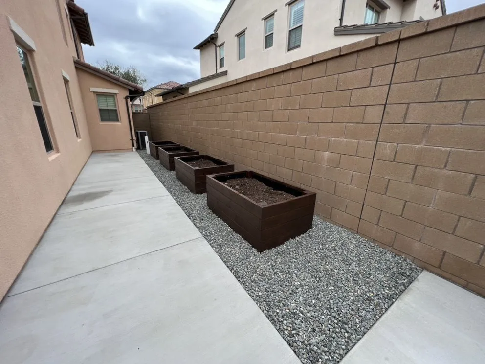 Expert lawn mowing service in Irvine, CA - Zion Landscaping