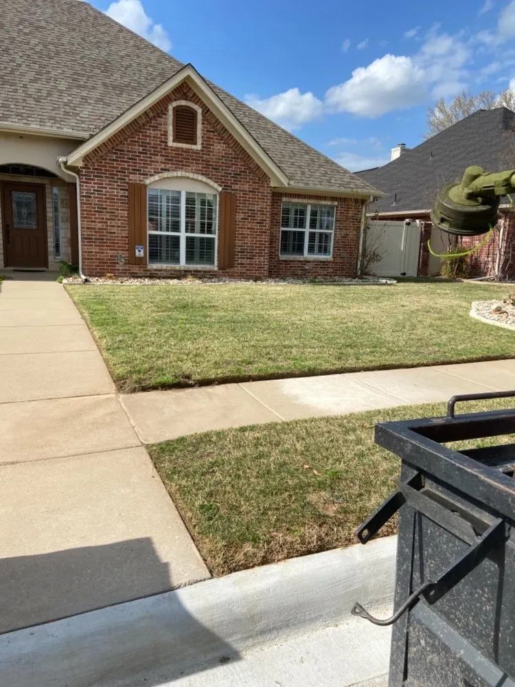 Custom outdoor landscaping in Granbury, TX by ZipLawn