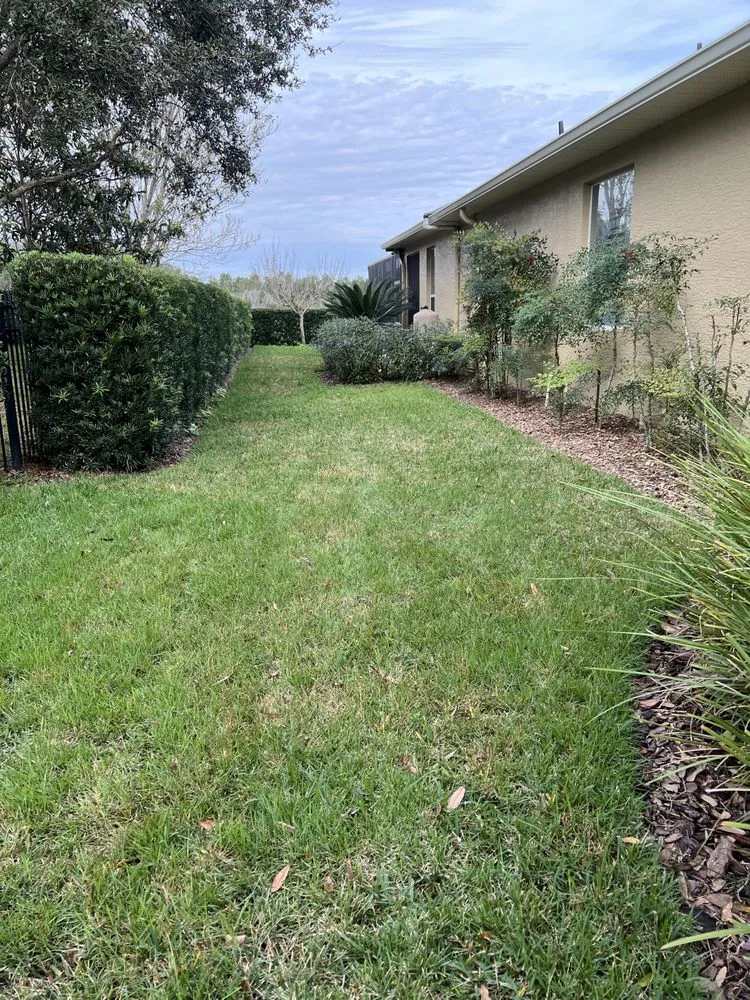 Local lawn mowing service in Orlando, FL by Zippy Property Maintenance
