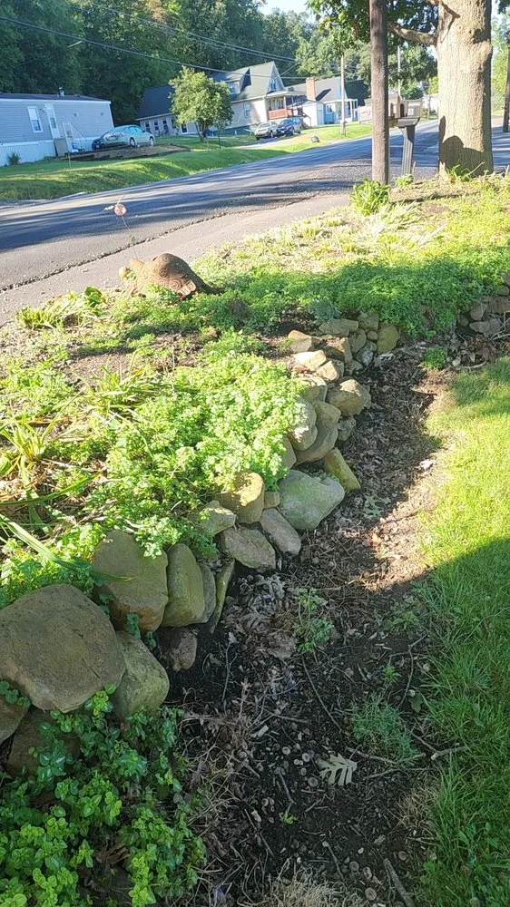 Custom lawn care service in Lewistown, PA by Zippz Lawn Care