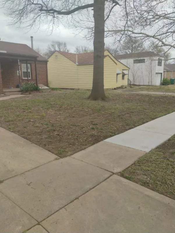 Affordable lawn care service in Wichita, KS by Zips Grass and Gutters