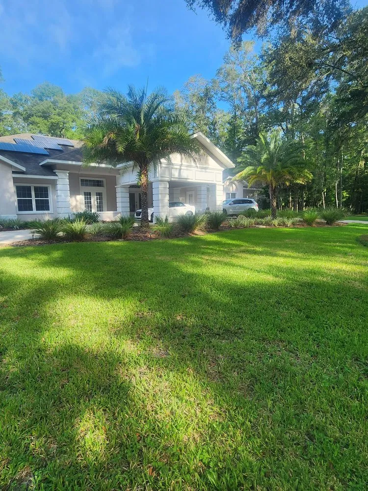 Custom landscaping services for homes in Gainesville, FL by Z&L Lawnscaping