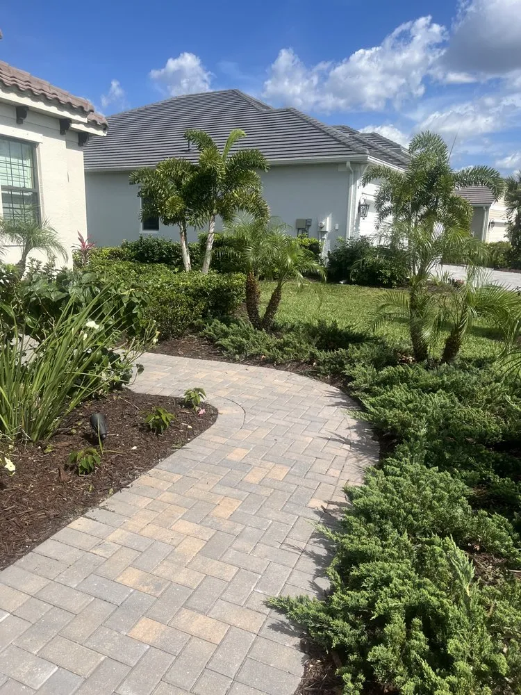 Expert outdoor landscaping in Englewood, FL by Zman’s Lawncare