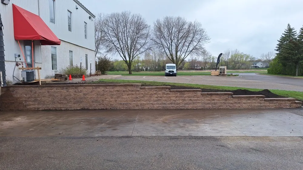 Affordable landscaping services experts serving Prior Lake, MN - Znt Property Services