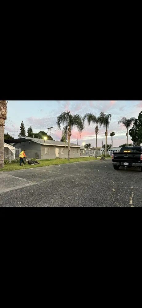 Local yard maintenance in West Covina, CA - Zona Verde