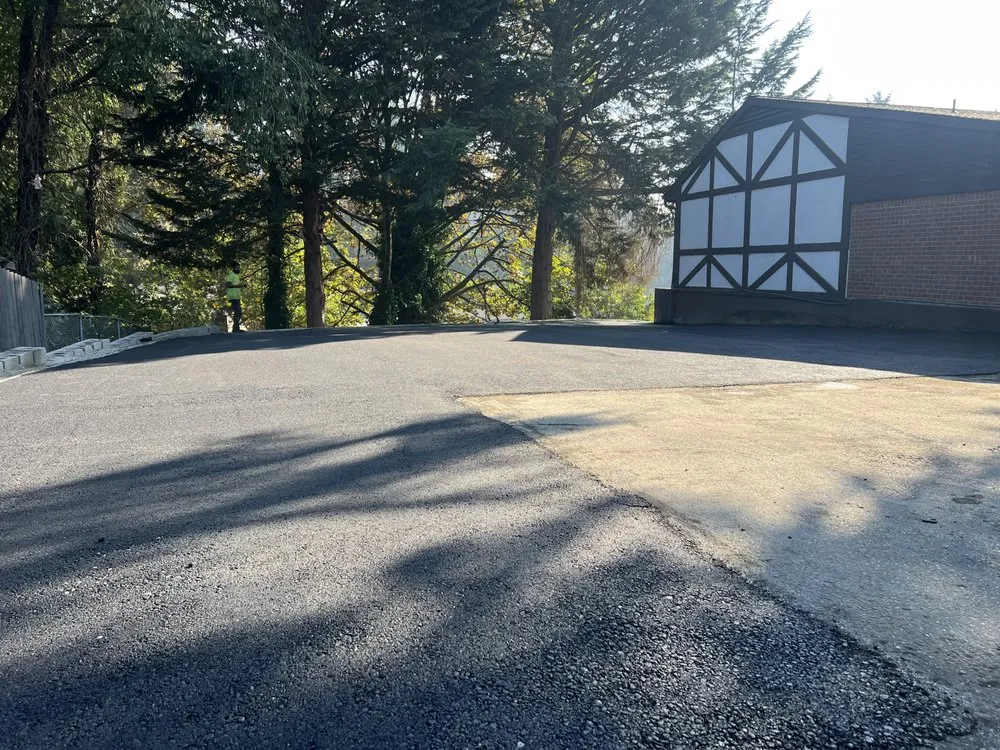 Custom lawn care service in Lynnwood, WA - Zone 8 Construction & Landscaping