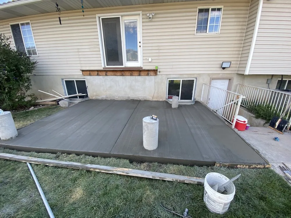 Professional lawn care service in Midvale, UT - Zoom