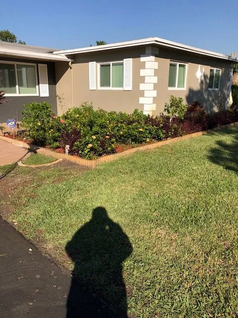 Top-rated garden landscaping in Fort Lauderdale, FL by ZSN Lawn Care