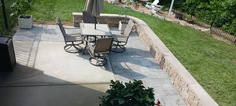 Reliable garden landscaping in Jetersville, VA by Zualva Family Landscape