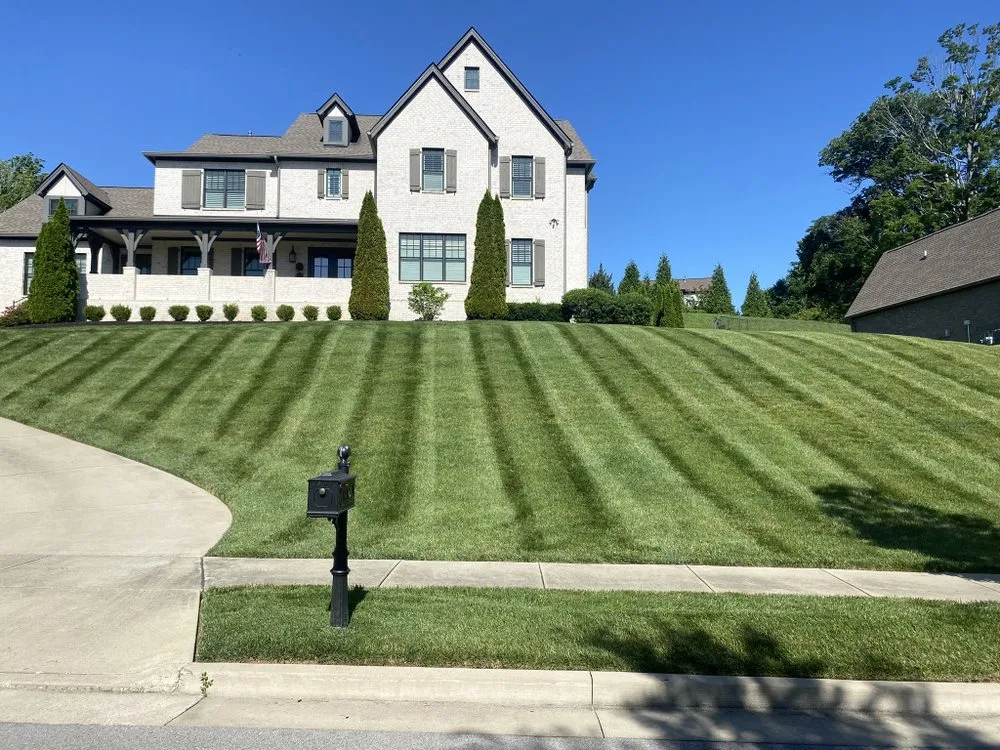 Top-rated yard maintenance with custom design in Nashville, TN by Zuleta Landscape