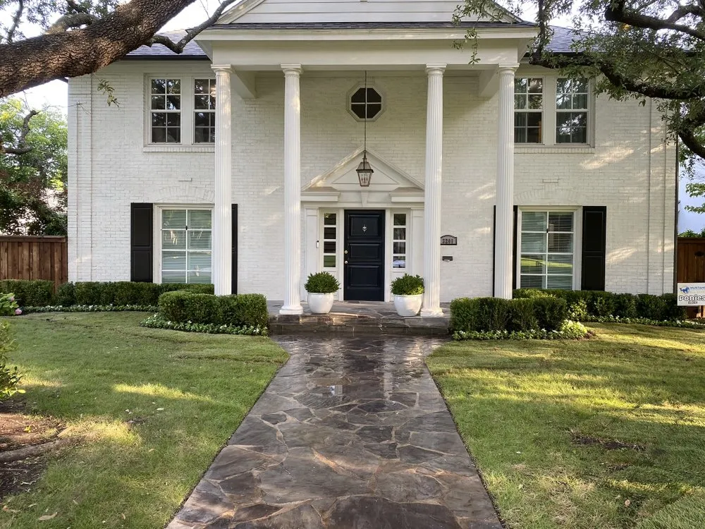 Professional yard maintenance for beautiful yards across Dallas, TX - Zuniga Landscaping