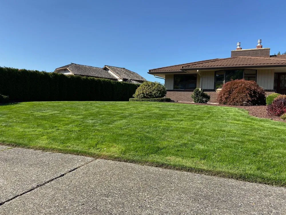 Custom outdoor landscaping in Monroe, WA by Zuniga Landscaping