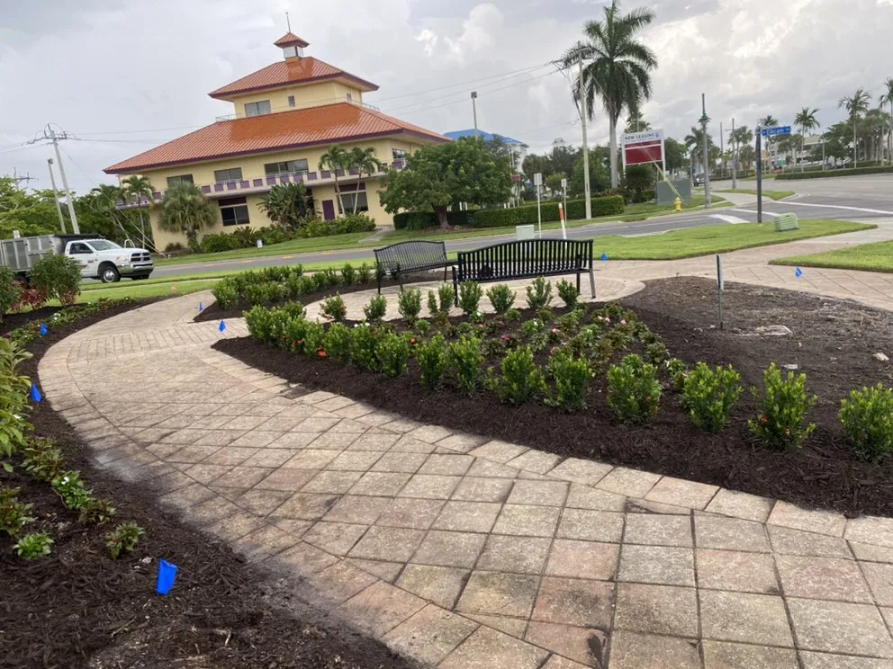 Custom yard cleanup service experts serving Naples, FL - Zuniga Lawn Mgmt