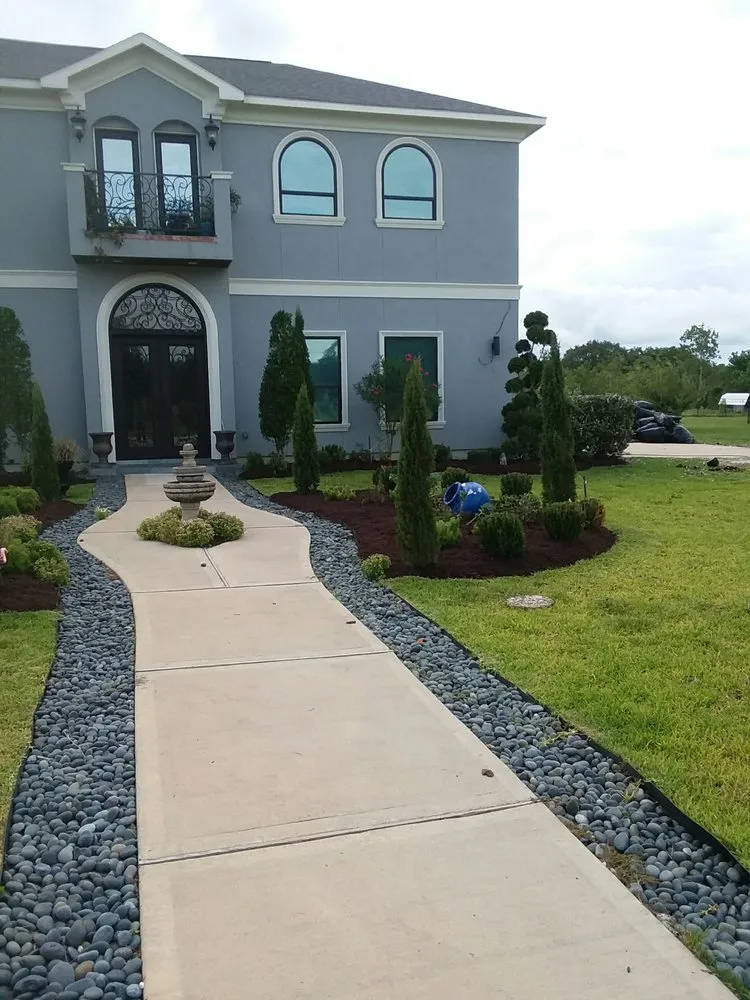 Top-rated outdoor landscaping in Pasadena, TX - Zuniga Lawn Service