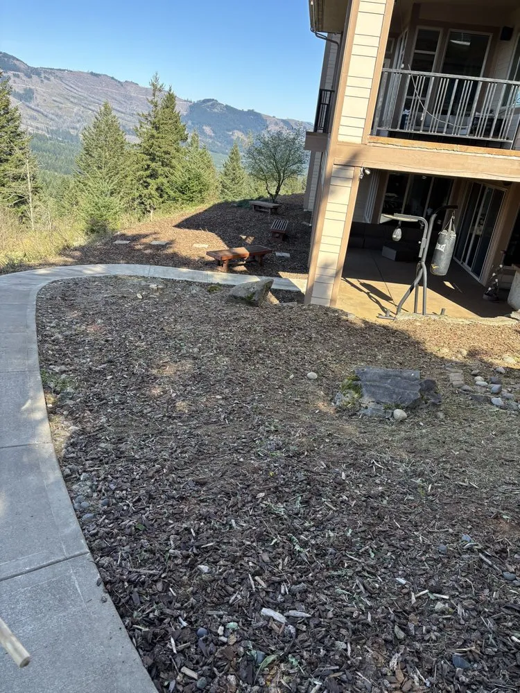 Trusted landscape installation for residential properties in Washougal, WA by Zuniga Services
