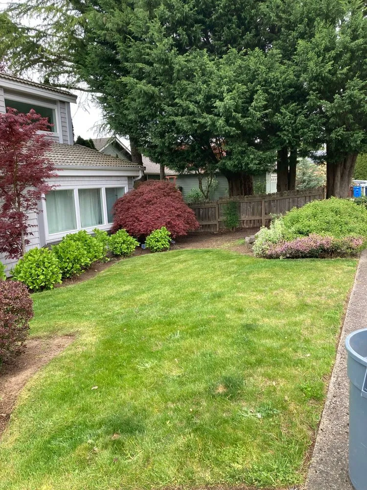 Local lawn mowing service for homes in Washougal, WA by Zuniga Services
