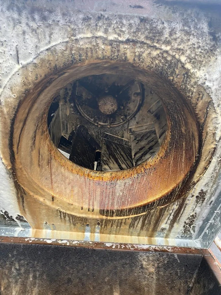 Local residential landscaping in East Hartford, CT - ZZ’s ZimplyHoodz Steam Cleaning/Pressue Washing