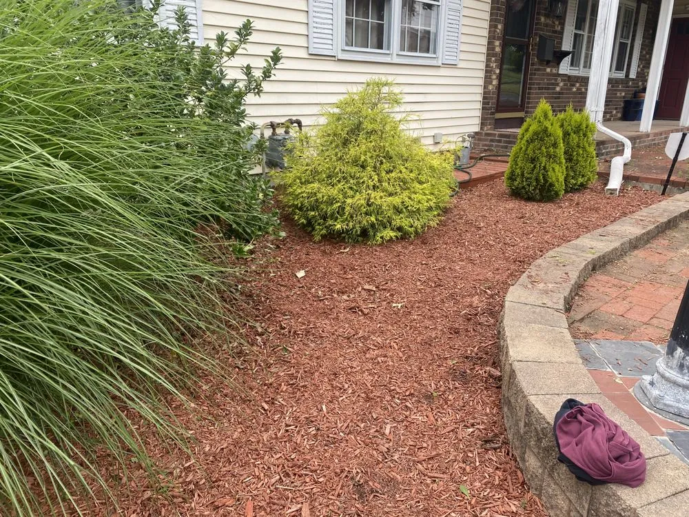 Trusted lawn care service near you across East Hartford, CT - ZZ’s ZimplyHoodz Steam Cleaning/Pressue Washing