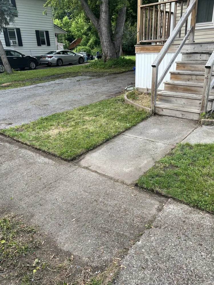 Trusted yard maintenance for residential properties in Auburn, NY by Zzz’s Property Maintenance